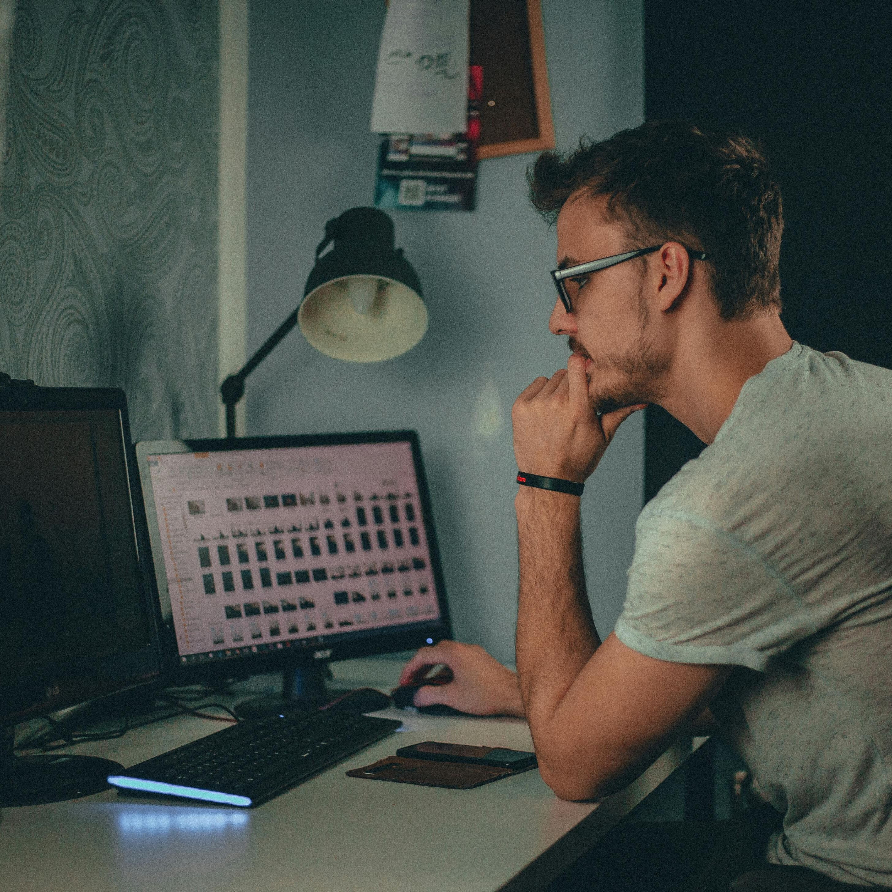 A man using a computer